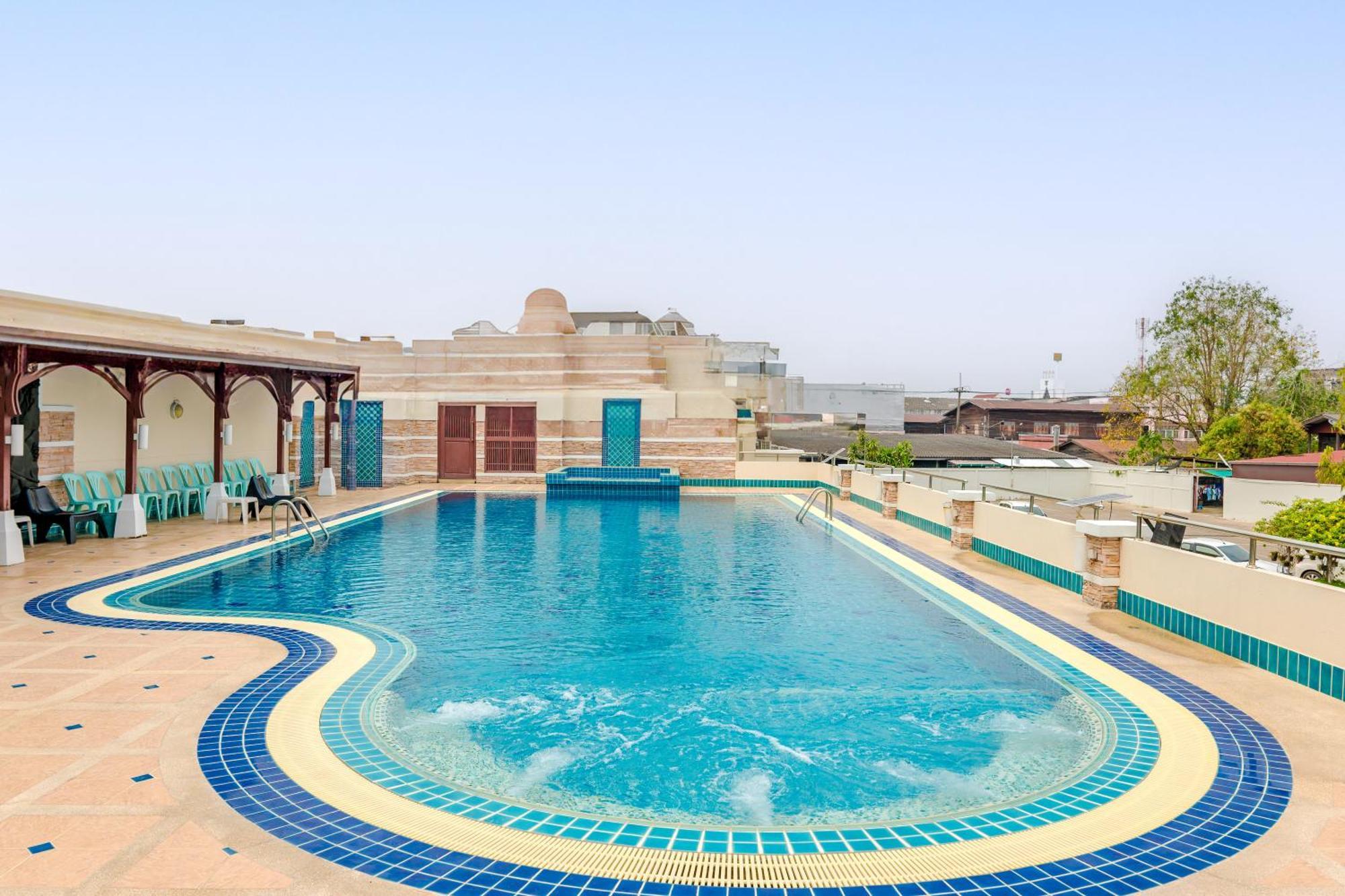 Dhevaraj Hotel Nan Exterior foto